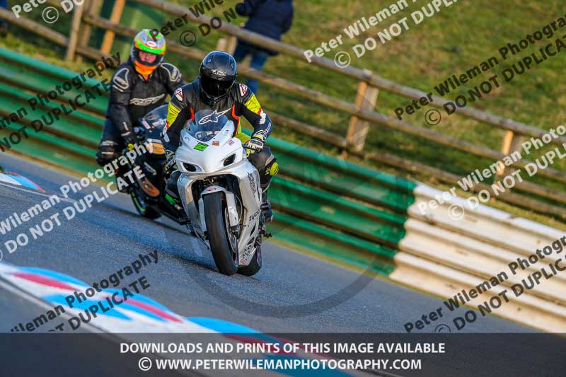 PJM Wedding Photography;enduro digital images;event digital images;eventdigitalimages;mallory park;mallory park photographs;mallory park trackday;mallory park trackday photographs;no limits trackdays;peter wileman photography;racing digital images;trackday digital images;trackday photos